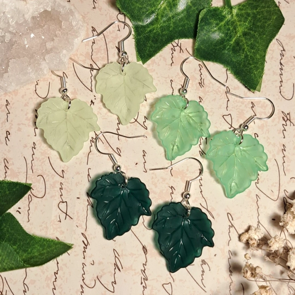 Lightweight Green Ivy Leaf Silver Plated Hook Earrings. 25mm Leaf. Fairy Jewellery. Cottagecore/ Fairycore Earrings. Dangle Earrings - Etsy UK