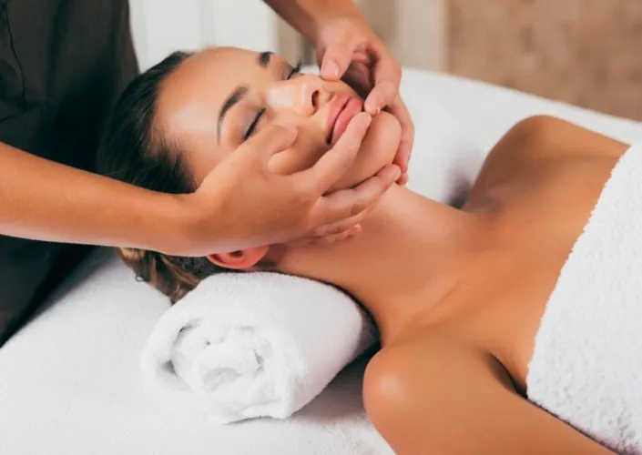 • Spa Day + Facial •