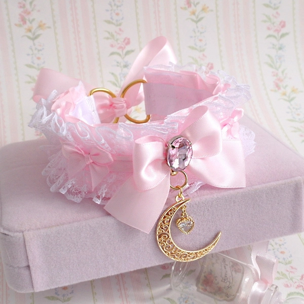Dreamy romantic baby pink choker necklace , kitten pet play collar , white lace ruffles rhinestone bling bow, Luxury