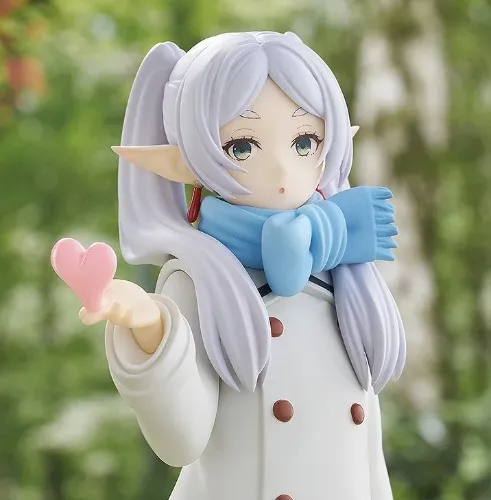 Frieren Blow Kiss Figure