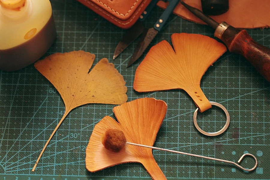 100% Handmade  (Buy One Get One Free) Ginkgo leaf Key chains  Ginkgo leaf Key ring Bag Charm Good Luck Party Favors Gift