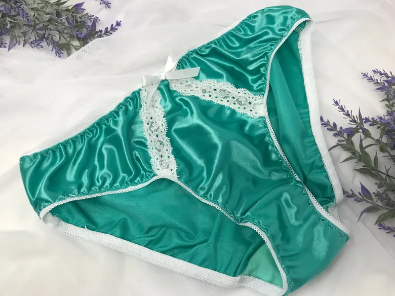 Throne | CDZelena | Nylon silky satin panties