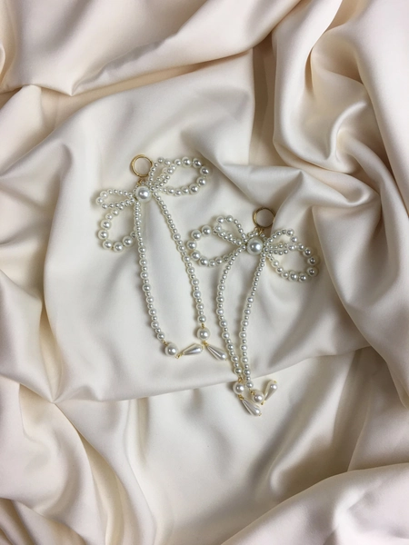 Bow knot earrings . Pearl Beads - Double bow