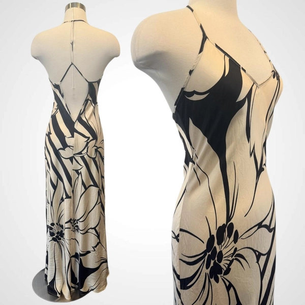 Dramatic Floor Length Negligee Dressing Gown 
by...