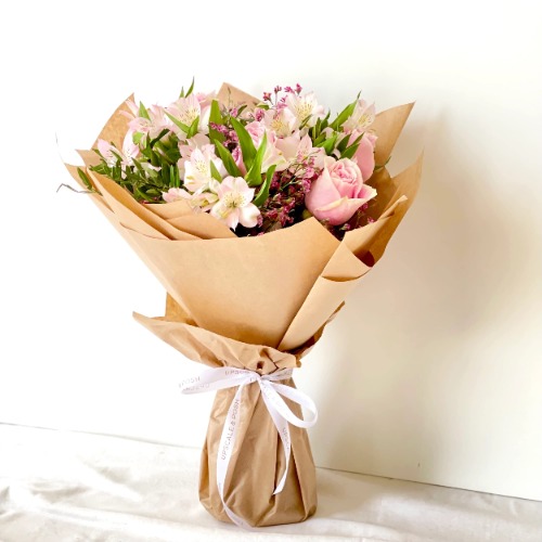 Upscale and Posh Pink N White Fresh Flower Bouquet Delivery Dubai