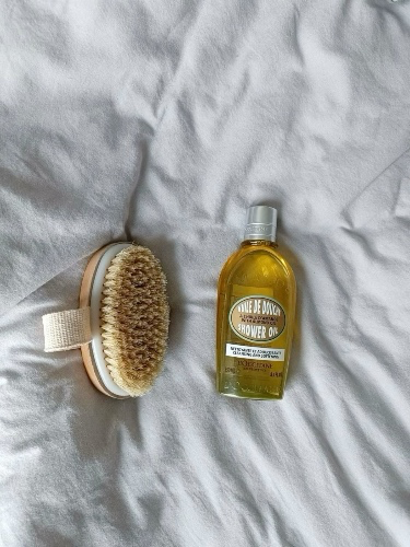 l’occitane shower oil