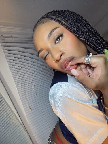 gold status plushie ⭐️