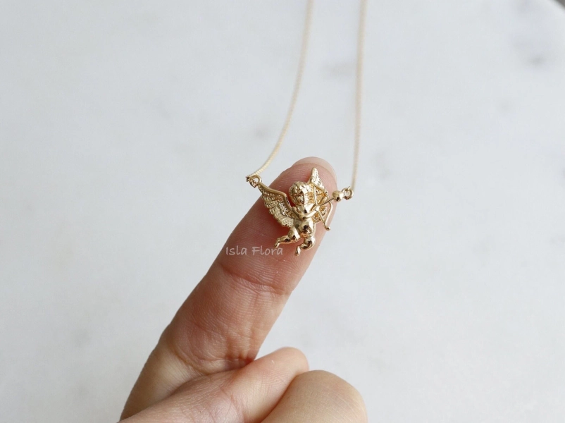 Retro Baby Cupid Angel Necklace, Detailed Wings Arrow Fine Minimalist, Gold Silver Gothic 90's, Dainty y2k Jewelry, Dainty Bridesmaid Gift