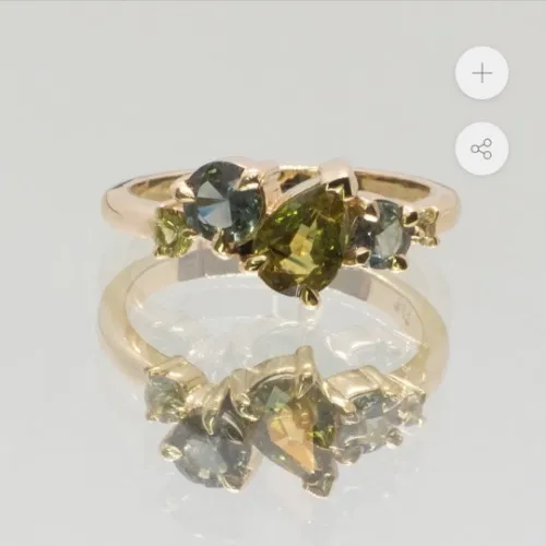 Une - Bespoke - Sapphire Cluster Ring - Comune