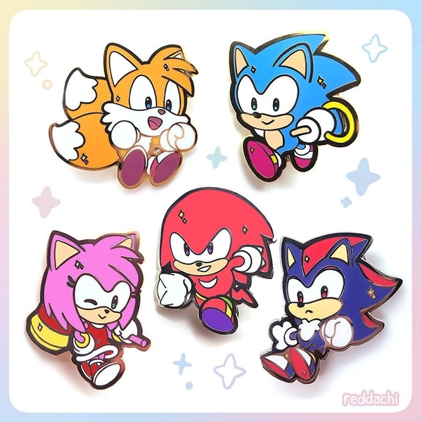 Sonic Enamel Pin