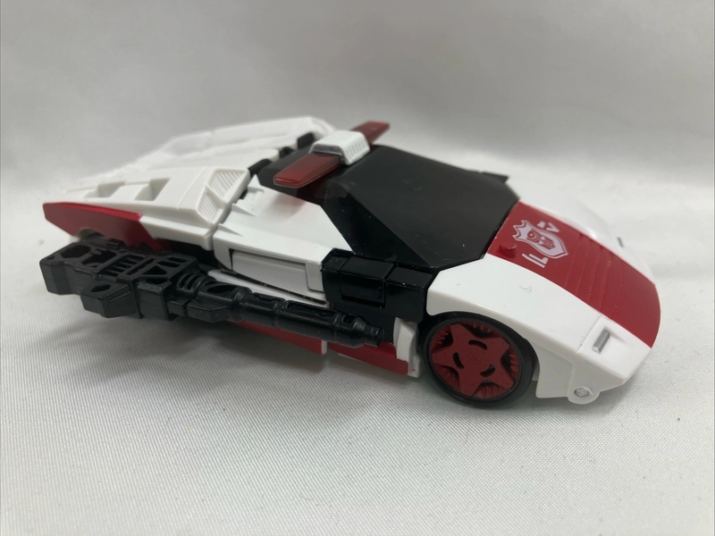 Transformers War for Cybertron Siege Red Alert  Deluxe WFC