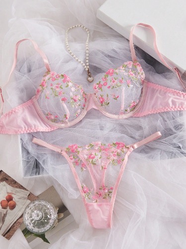 Damen Lingerie Set aus rosa Blumen besticktem Netz Trägertop und String-Slip