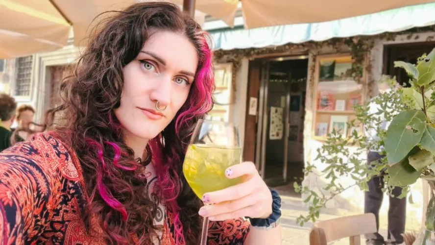 Take me for dinner 💗