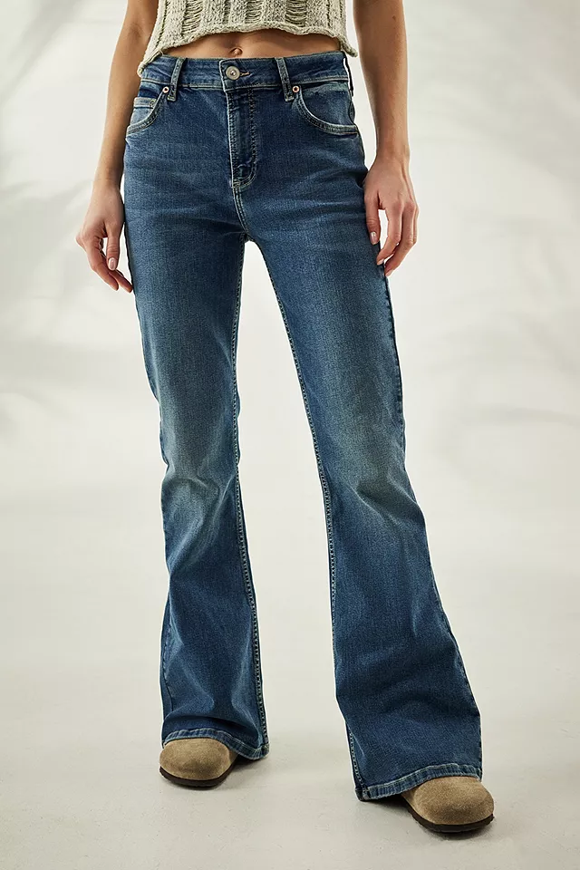 BDG Scorpio Flare Jeans