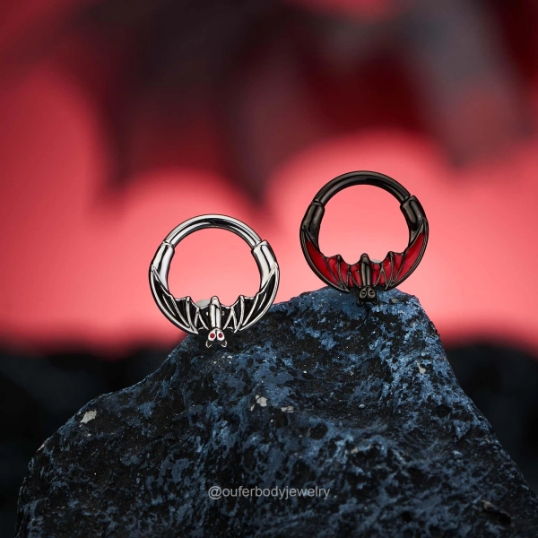 16G Hanged Bat Septum Ring/Black Red Bat Hoop Earring/Septum Jewelry/Hinged Clicker Hoop/Cartilage Hoop/Helix/Tragus/Conch Piercing/Gift