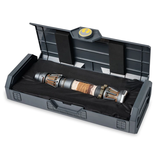 Rey Skywalker Legacy LIGHTSABER Hilt – Star Wars: Galaxy's Edge | Disney Store