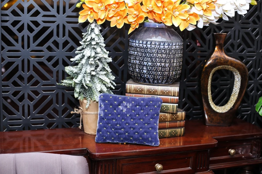 Hand Quilted Silk Velvet Make up Bag, Luxurious Gift, Handmade Make up Bag, Velvet Pouch, Bridesmaid Gifts - Etsy