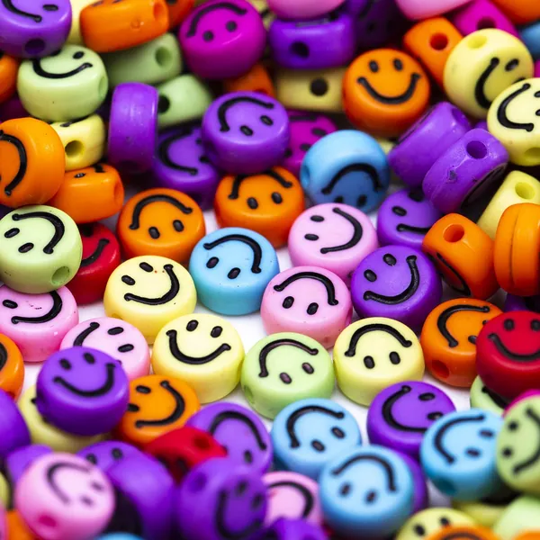 500 Pcs Acrylic Mixed Smiley Beads Bracelets for Jewelry Making