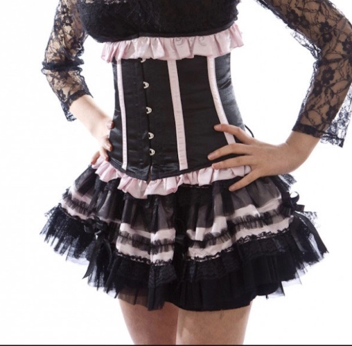 Burlesque mini skirt in pink satin