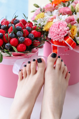 Flowers and berries 🍓