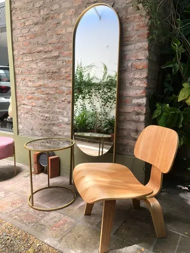 MIRROR MIRROR ON THE WALL