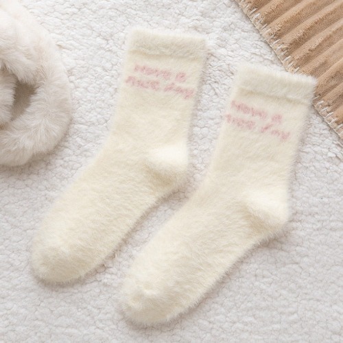 Fuzzy Berry Socks | English alphabet