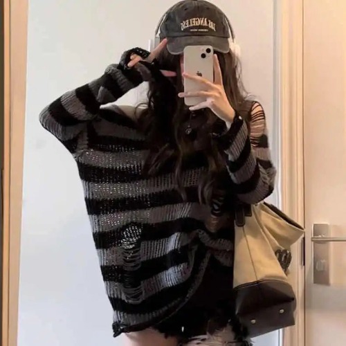 Alt Gray Striped Knitted Sweater - Gray / M