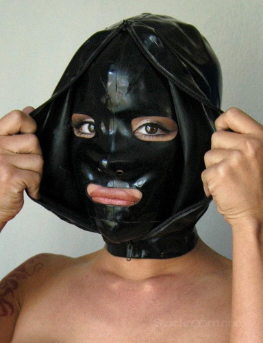 Extreme Rubber Hood - L