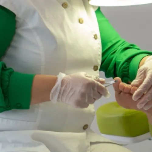 Natural Toe Pedicure