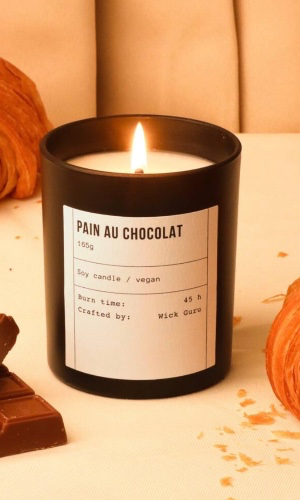 Pain Au Chocolat Candle