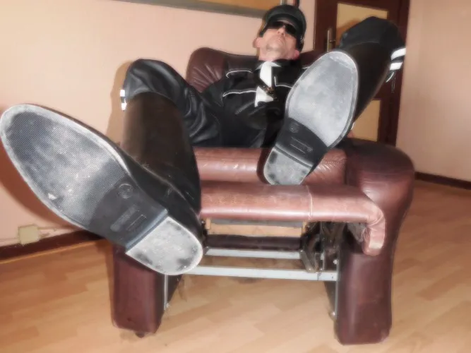 👞 Boot Dienst € 30 - Boot Service $ 30