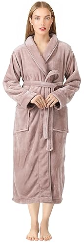 bathrobe