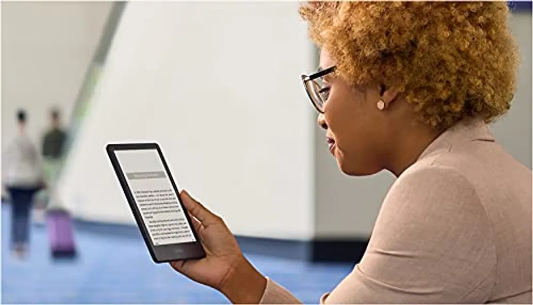 International Version – Kindle Paperwhite Signature Edition (32 GB) – With a 6.8" display, wireless charging, and auto-adjusting front light – Without Lockscreen Ads – Black