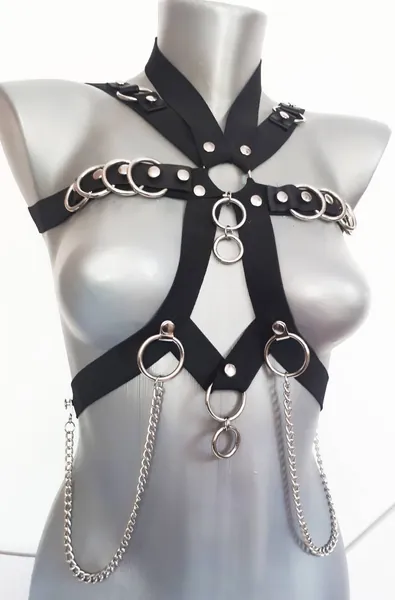 Harnais élastique gothique et cuir « La reine des anneaux »