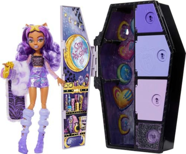 Monster High Doll and Fashion Set, Clawdeen Wolf, Skulltimate Secrets: Fearidescent Series, Dress-Up Locker with 19+ Surprises - Clawdeen