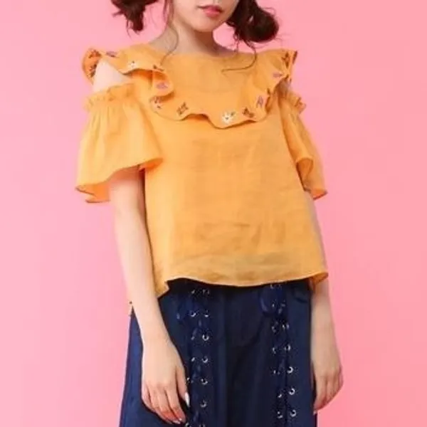 Honey Salon Embroidered Floral Linen Blouse