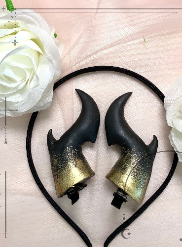 Handcrafted Lazy Demon Horn Hairclips - Gold Black