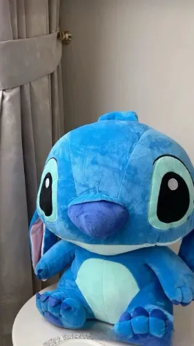 Giant Plushies 🧸
