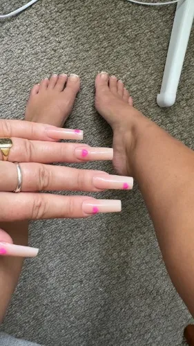 mani pedi