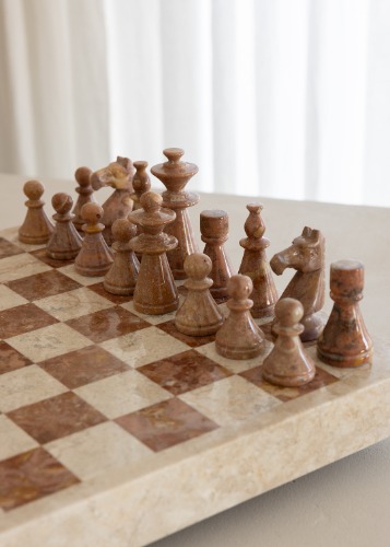 Maku Marble Chess Set / Cream and Terracotta