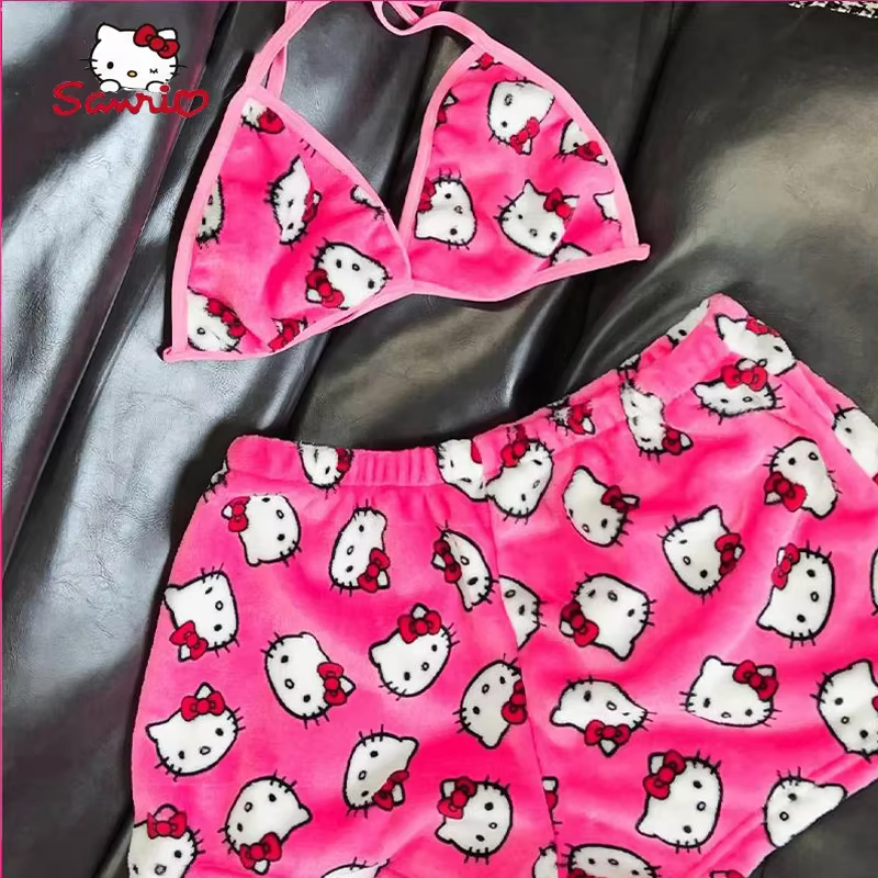 Sexy pigiamino Kitty😽