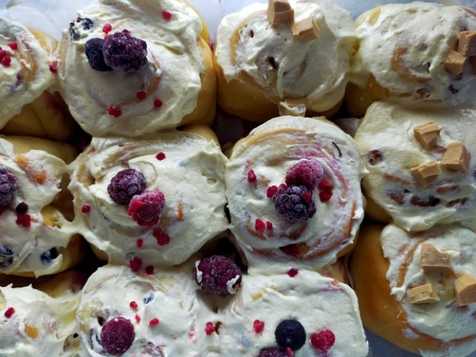 Mixed Sweet Scrolls- 9 Pack