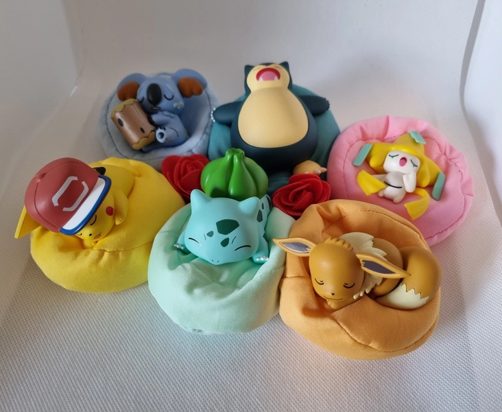 Sleeping Pokemon Figures / Pikachu / Snorlax / Eevee / Bulbasaur / Komala / Jirachi / Gift Toy