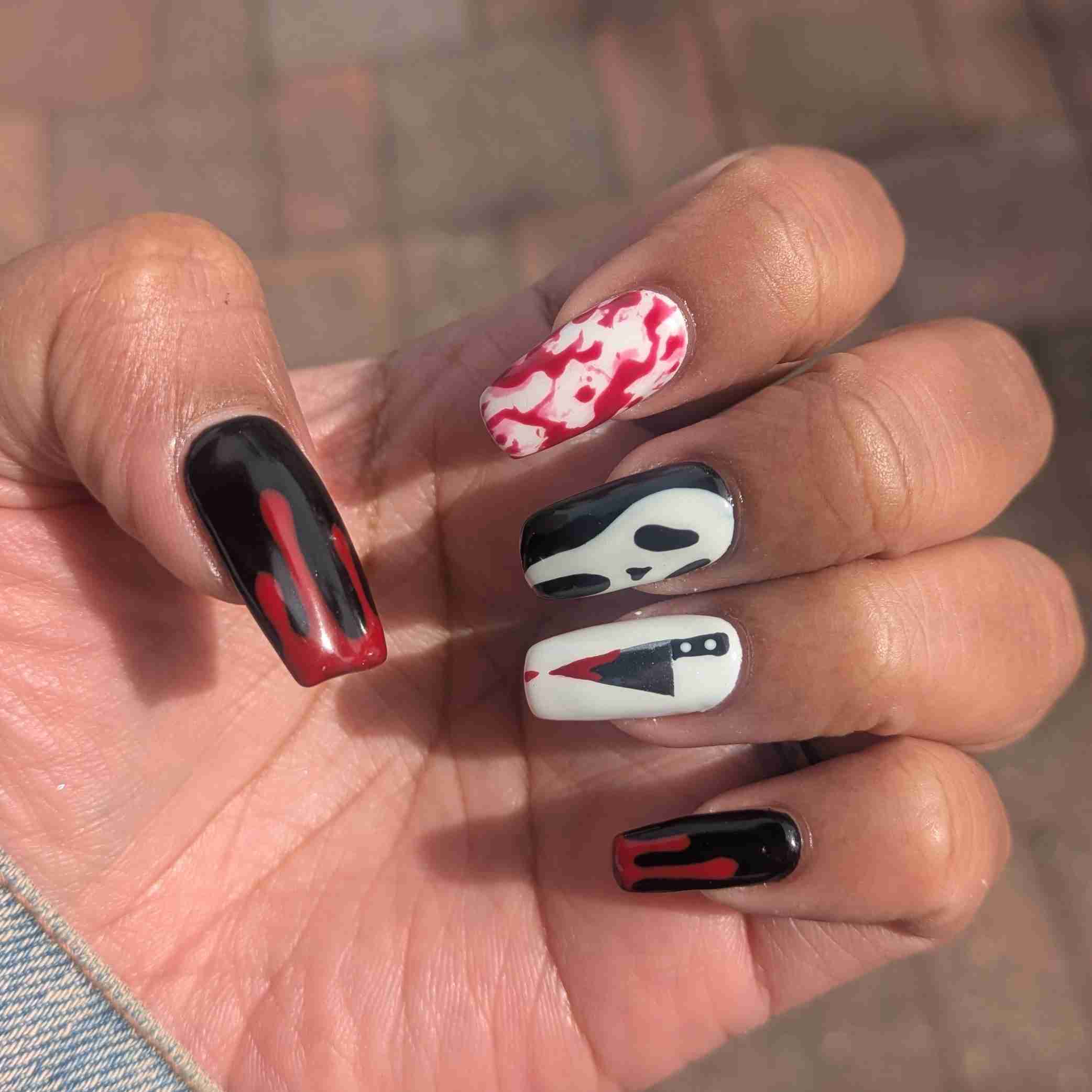 Manicure/Pedicure 
