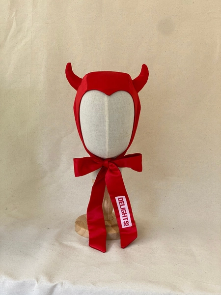 Devil Bonnet (red satin)
