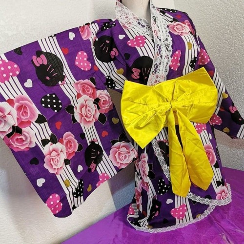 Heisei Gal Yukata Jinbei Set, Rose Hello Kitty Pattern, Size L, Used