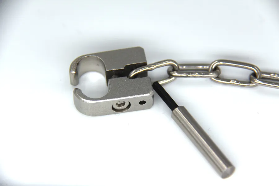 Nose clip, bondage, BDSM, minimal bondage, Naseweis, Nosefix, nosevise - with 30 cm chain