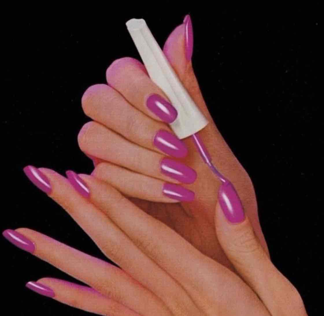 Nail salon 