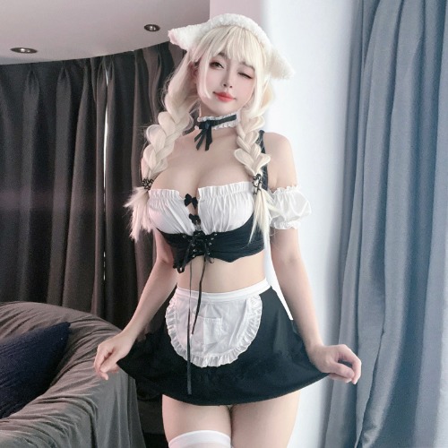 Anime Maid Cosplay Outfit - - Black / M