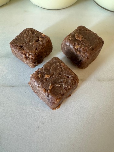 Pemmican | 12 cubes / Blueberry Honey Cinnamon
